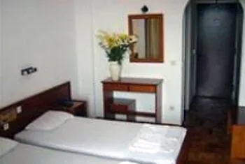 Eliana Hotel 2*